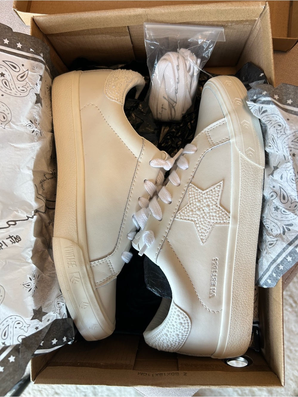 Vintage Havana Mighty Sneakers in White Pearl